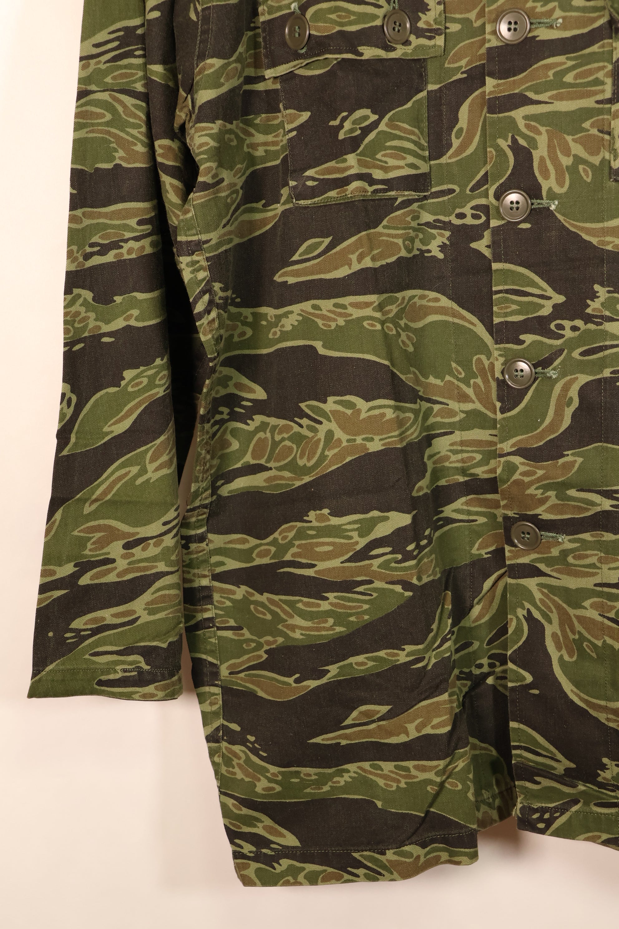 Late 1960s, Size M, Late War Lightweight, Dark-Colored, Tiger-Stripe Shirt, Used