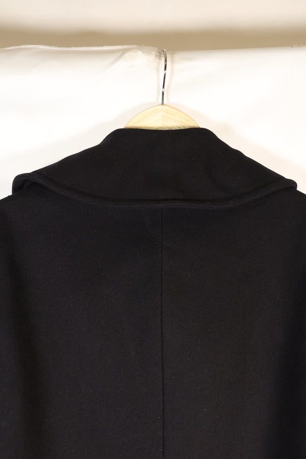 1940's estimated 38 approx. 10 buttons U.S. Navy pea coat in good condition A