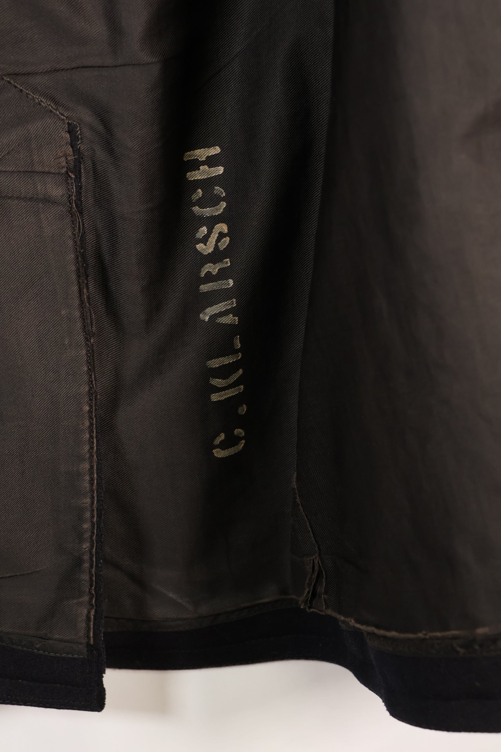 1940's estimated 38 approx. 10 buttons U.S. Navy pea coat in good condition B