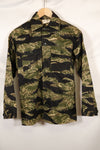 1960s Deadstock A-M Okinawa Tiger Tiger Stripe Shirt Asian Cut