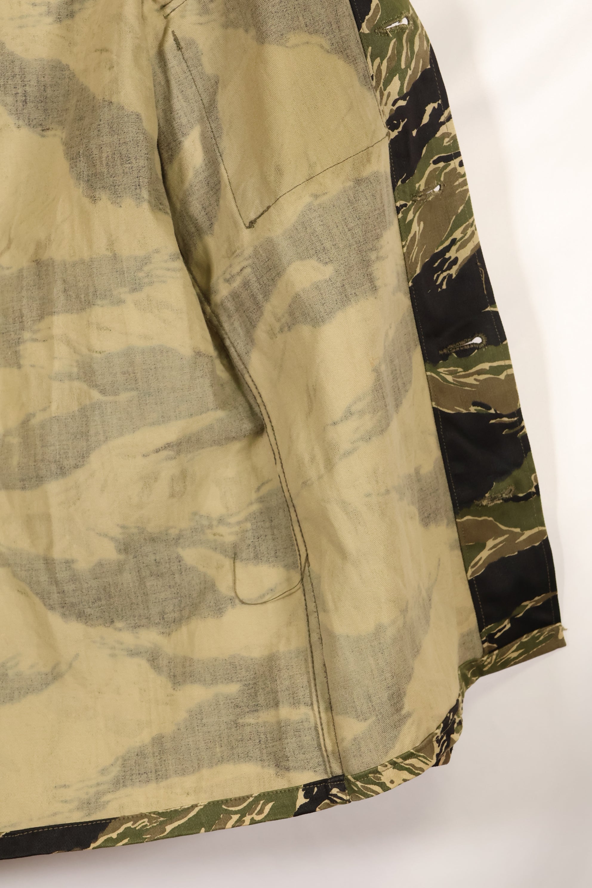 1960s Deadstock A-M Okinawa Tiger Tiger Stripe Shirt Asian Cut