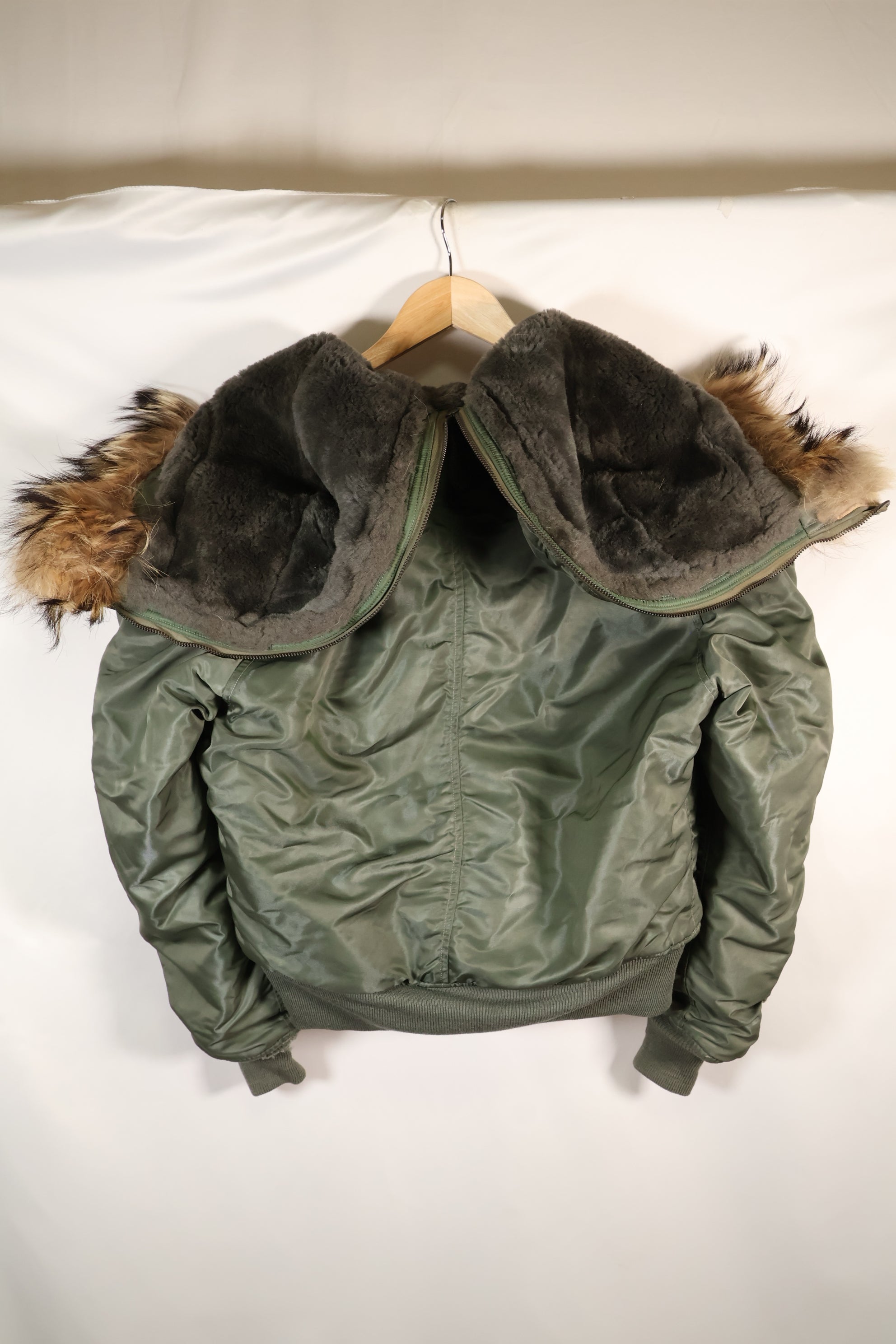 1962 Contract MEDIUM N2-B Flight Crew Flight Jacket Heavy Zone Used