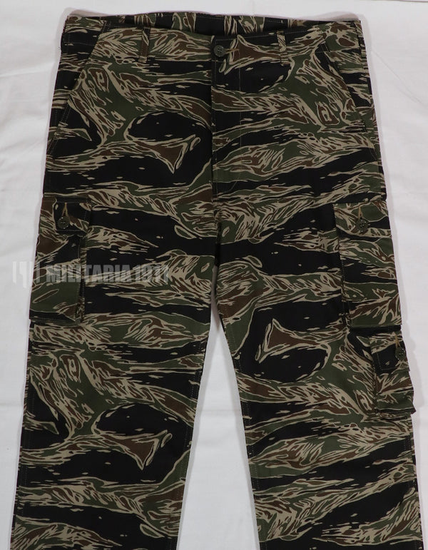 30% OFF [SCHEDULED TO SHIP MID-Nov] MADE IN JAPAN Silver Tiger Stripe Trousers Standard Edition