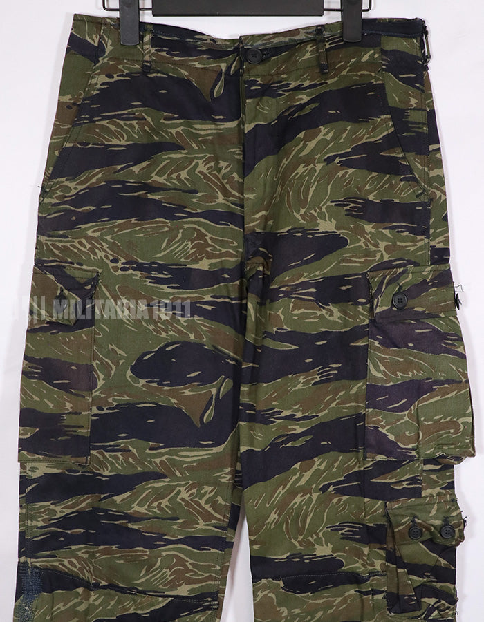 Real TO78 Okinawa Tiger Tiger stripe pants, damaged, real, fabric in good condition.