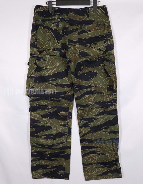 Real TO78 Okinawa Tiger Tiger stripe pants, damaged, real, fabric in good condition.