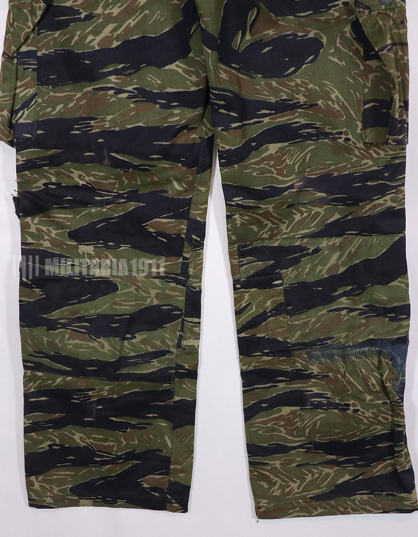 Real TO78 Okinawa Tiger Tiger stripe pants, damaged, real, fabric in good condition.