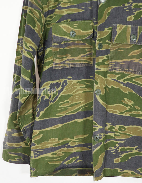 Real fabric late war pattern tiger stripe shirt in good condition