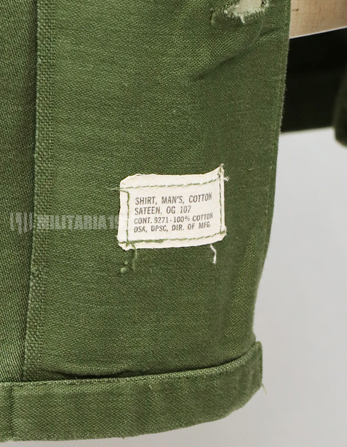 Original utility shirt OG-107, made in early 1970s, wartime lot, US Army, with tape.