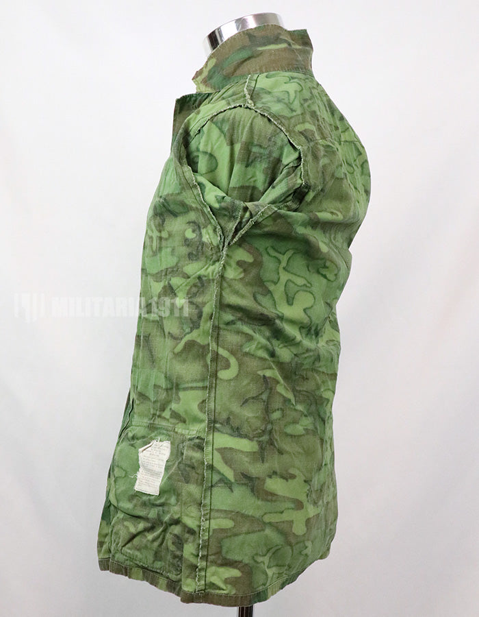 Original U.S. ERDL jungle fatigues, made in 1968, no size tag