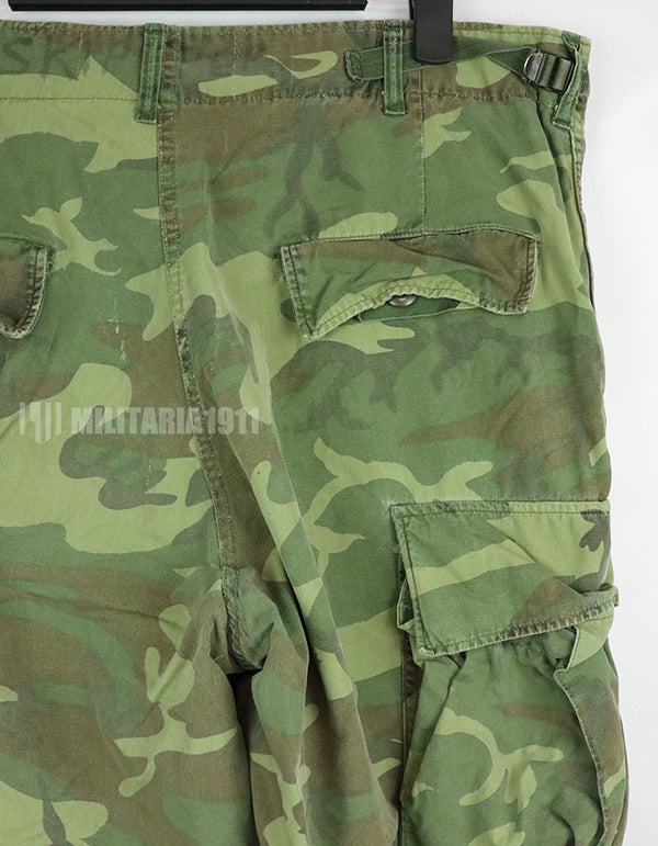 Original non ripstop fabric ERDL jungle fatigues pants, faded, scratched.