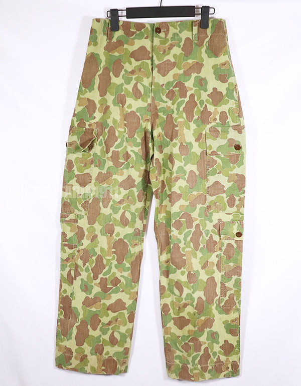 Unknown authenticity, real fabric, unknown era, Frogskin "Duck Hunter" pants, good condition.